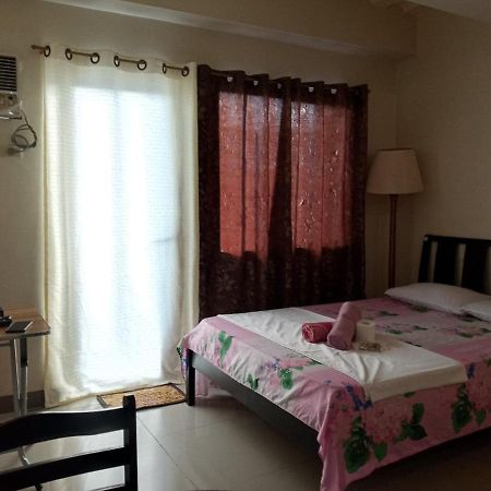 Emmanuel'S Service Apartment Near The Airport Manila Eksteriør billede